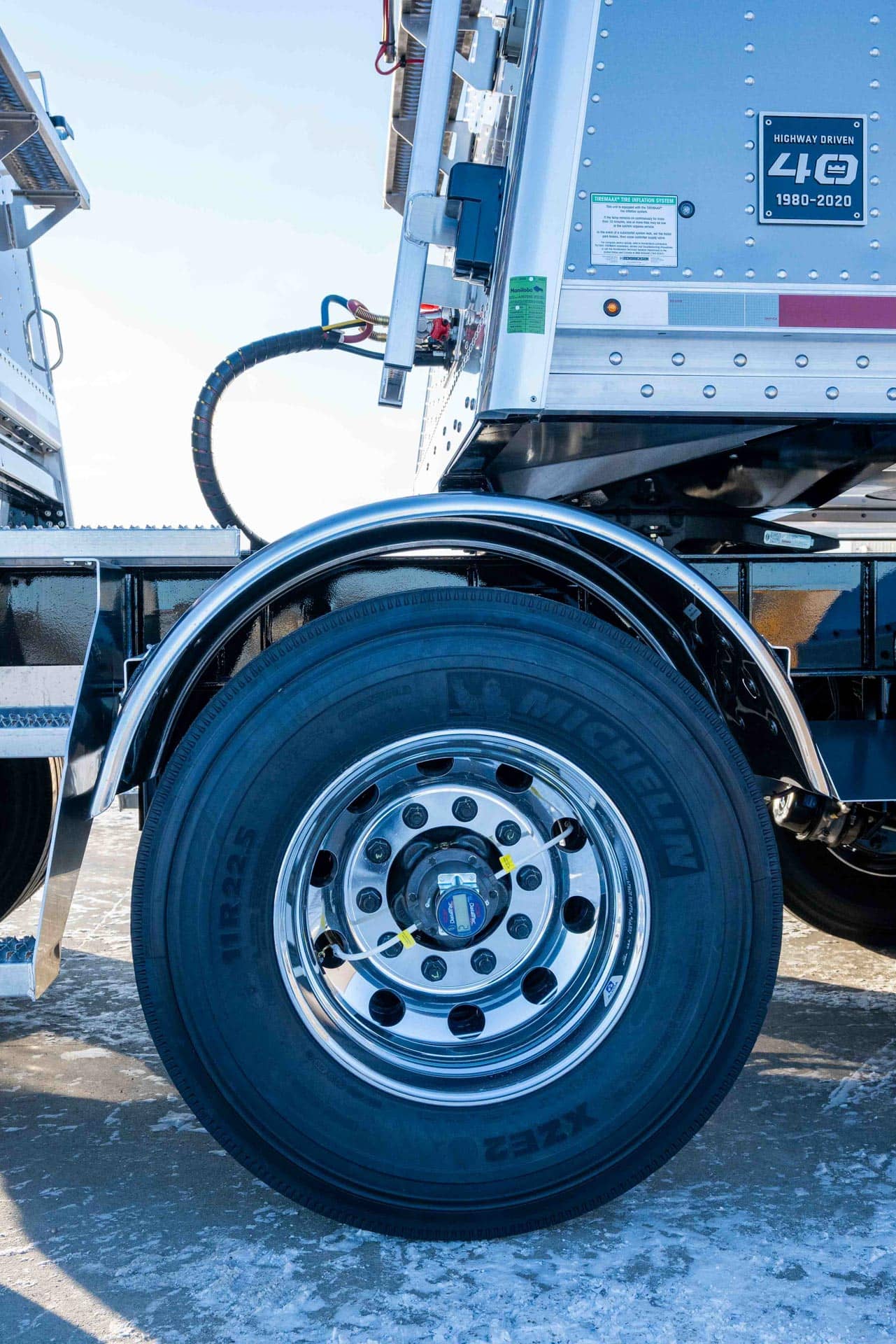 Lode King Distinction Aluminum Hopper