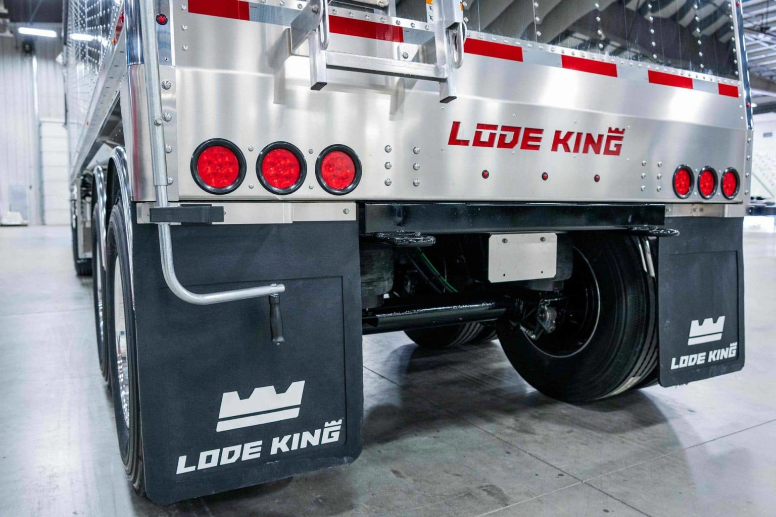 Lode King Distinction Aluminum Hopper