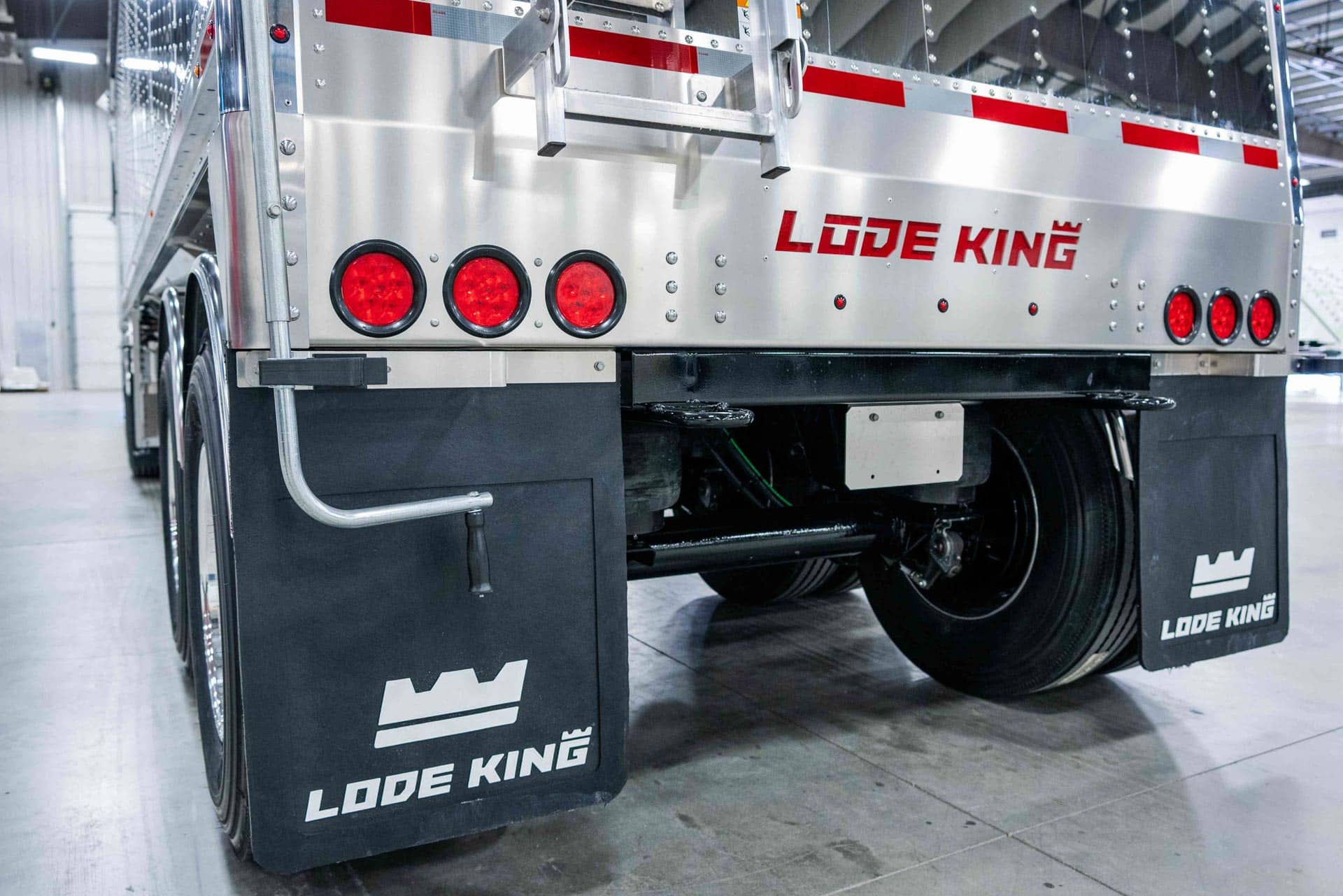Lode King Distinction Aluminum Hopper