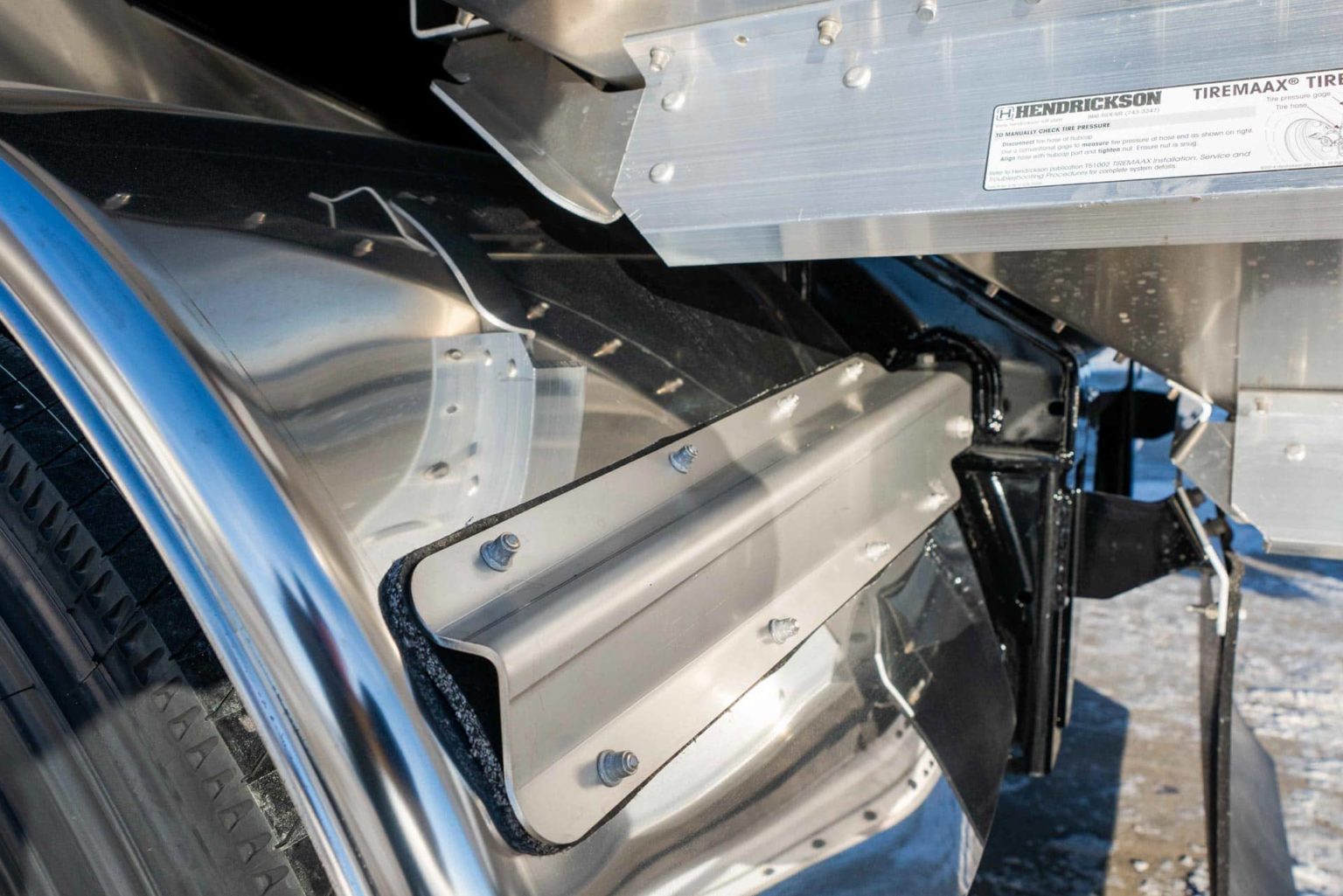 Lode King Distinction Aluminum Hopper