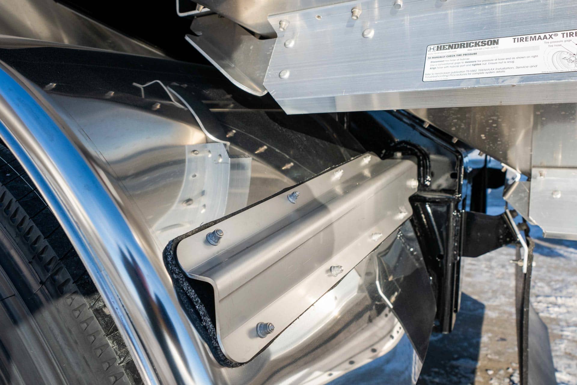 Lode King Distinction Aluminum Hopper