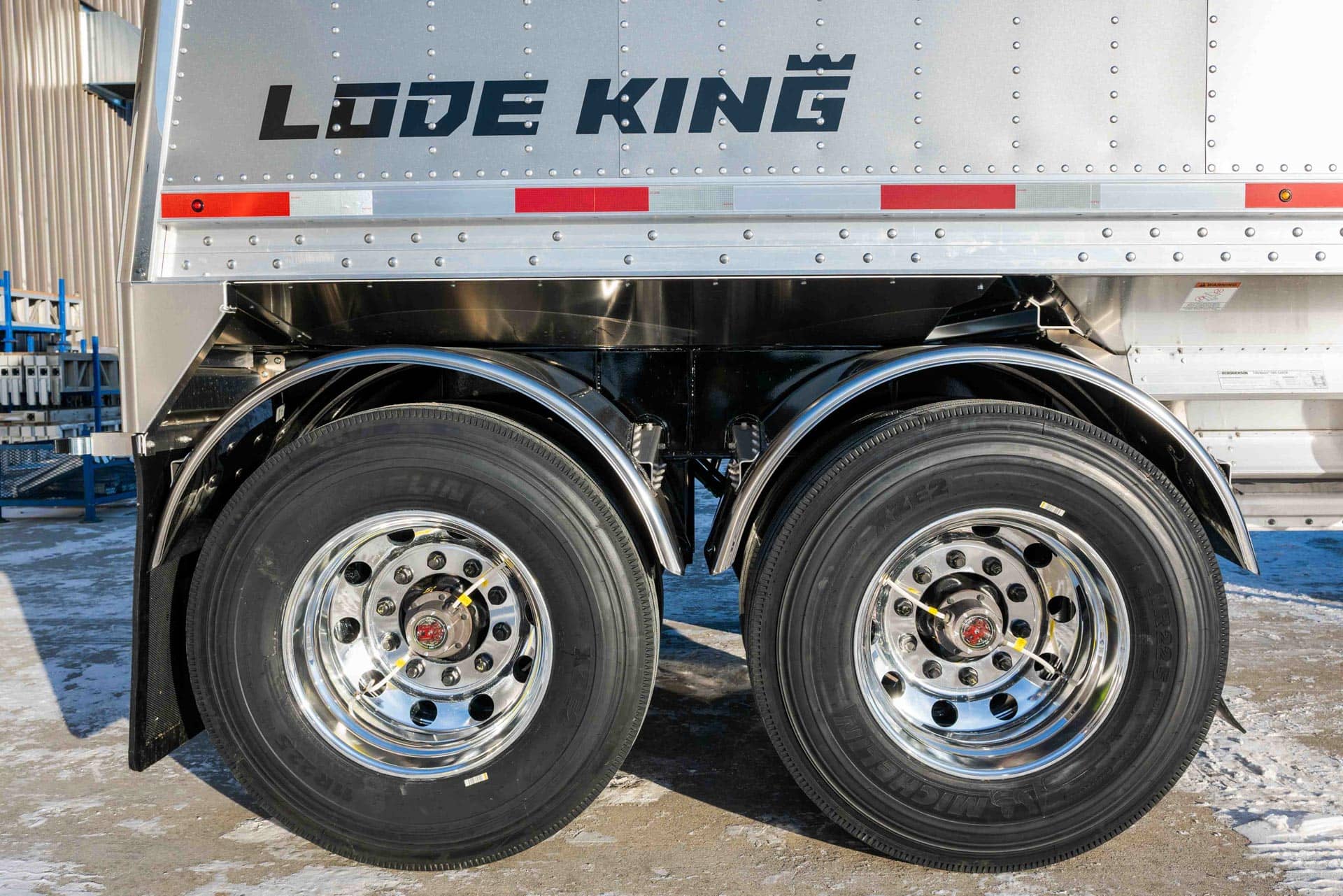 Lode King Distinction Aluminum Hopper