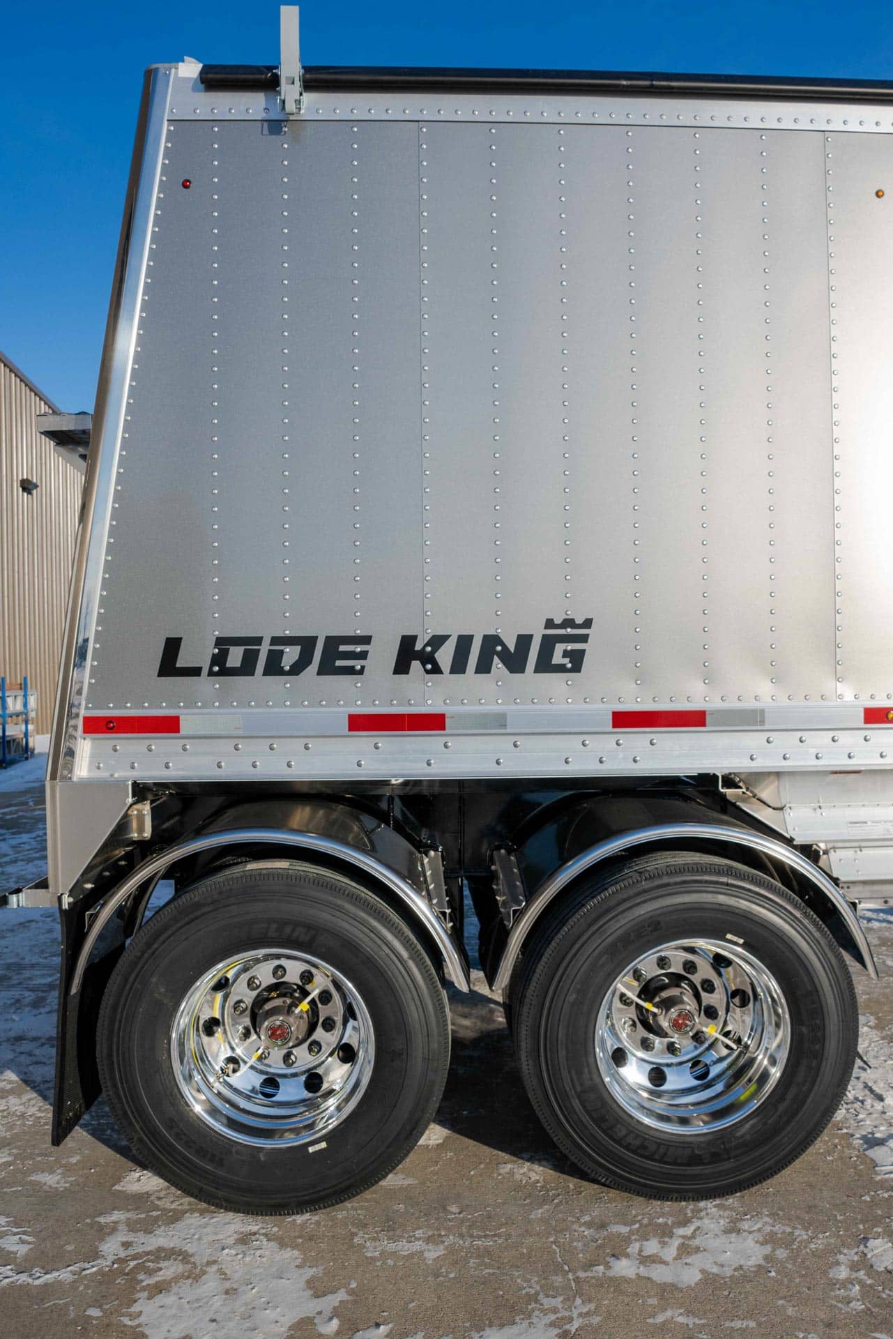 Lode King Distinction Aluminum Hopper