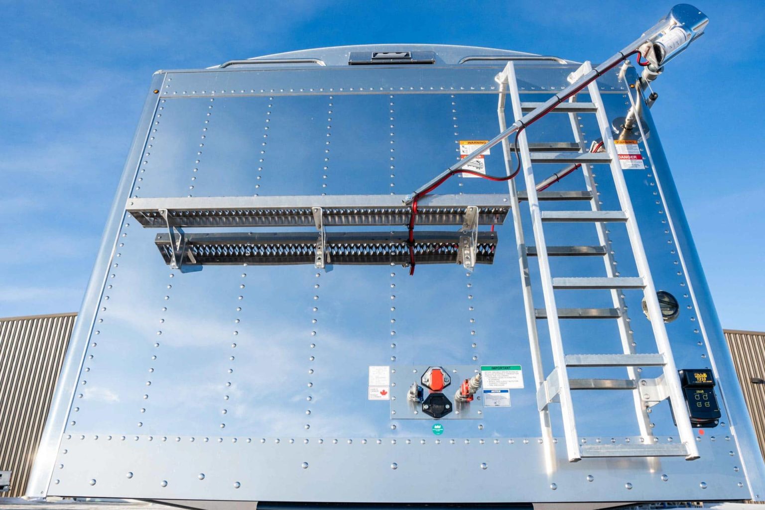 Lode King Distinction Aluminum Hopper