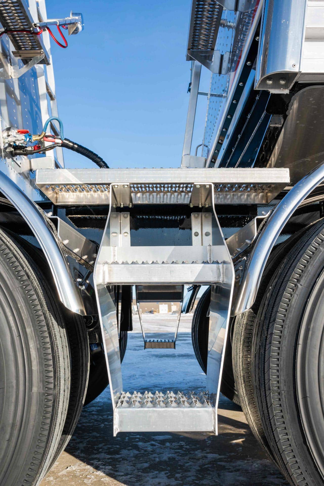 Lode King Distinction Aluminum Hopper