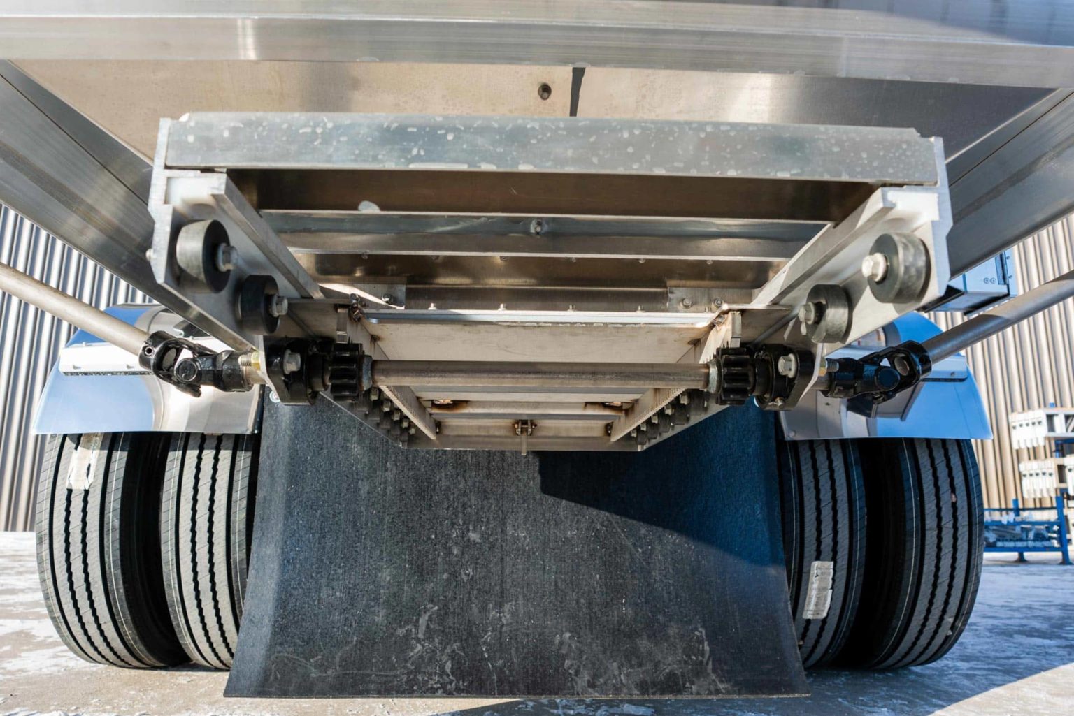 Lode King Distinction Aluminum Hopper