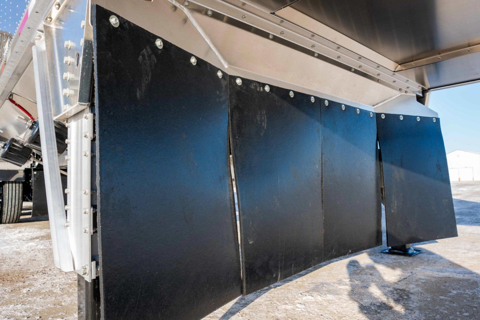 Lode King Distinction Aluminum Hopper