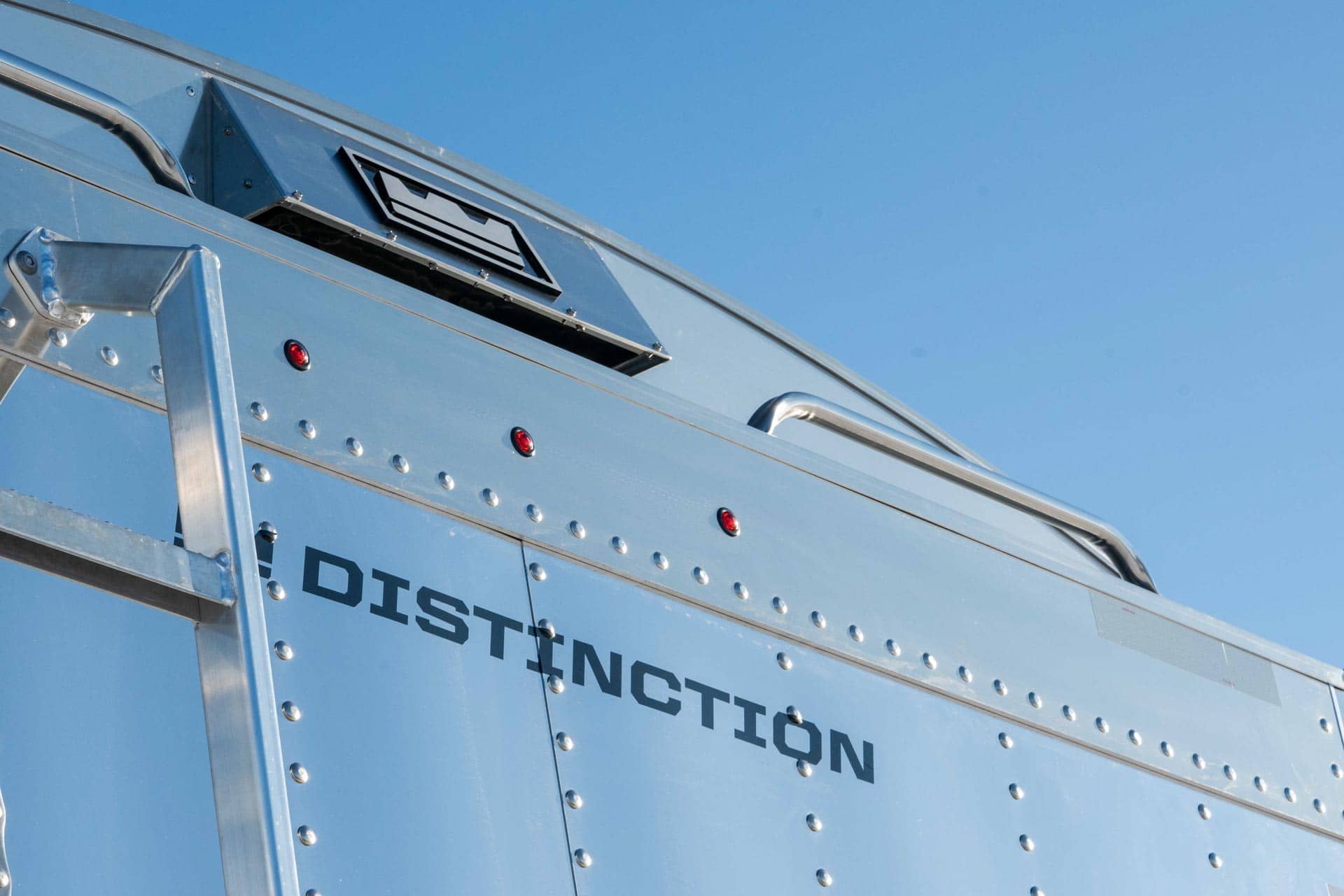 Lode King Distinction Aluminum Hopper