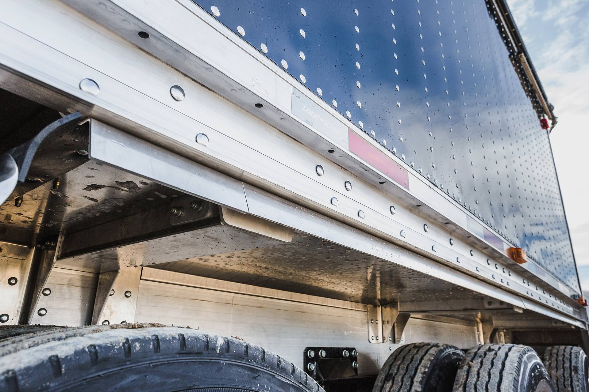 Lode King Distinction Tri-Axle Hopper